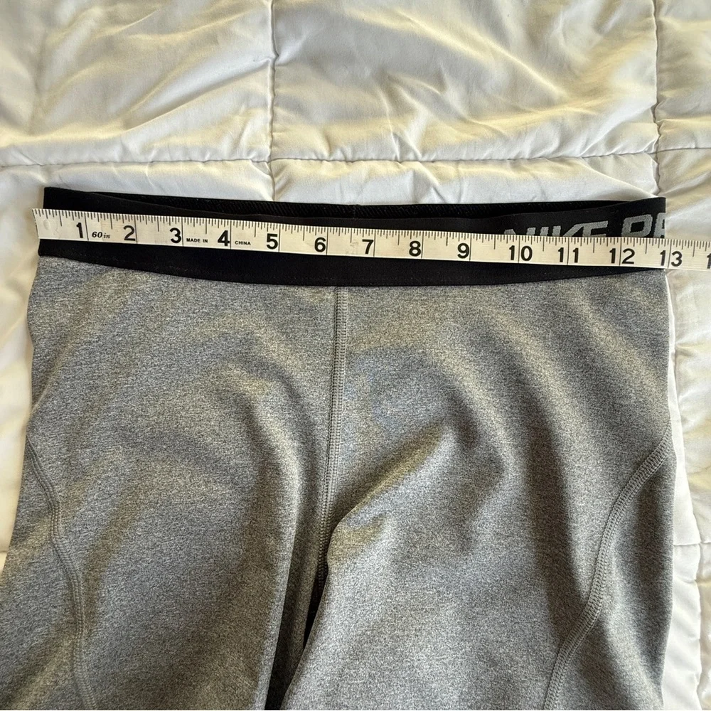 Nike Pro Dri-FIT Shorts (Women’s) Size Medium - Picture 5 of 7